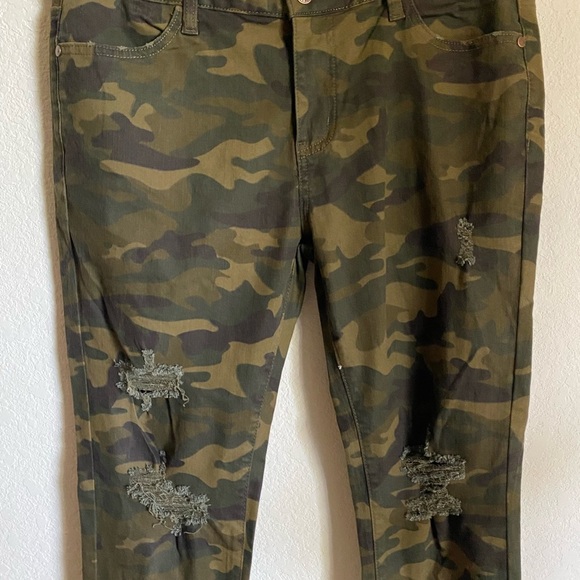 Judy Blue Camouflage Distressed Mid Rise Stretch Skinny Y2K Army Jeans 15/32 - Picture 5 of 13